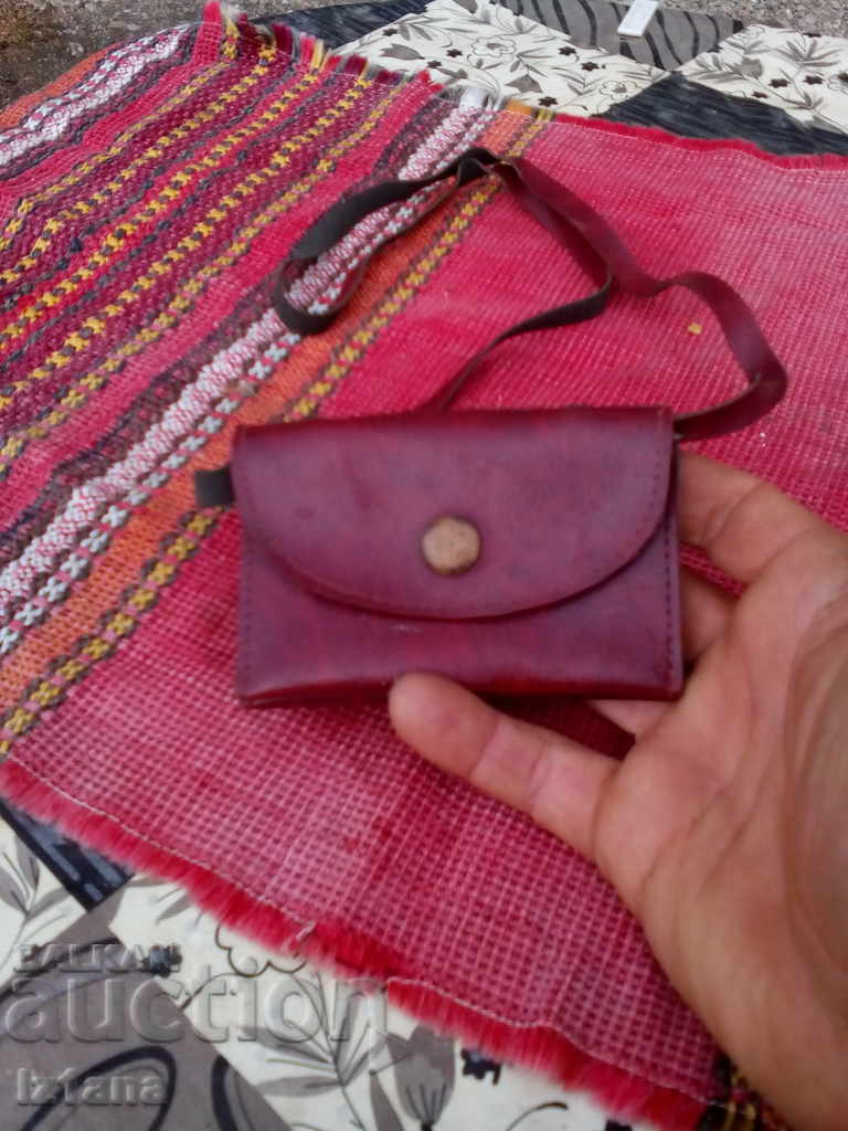 Old baby purse with price 5.00 BGN | € 2.56 Old baby purse with price 5.00 BGN | € 2.56