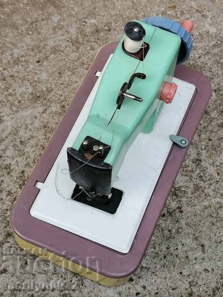 Ραπτομηχανή Παιδική Ραπτομηχανή ΕΡΓΑΣΙΕΣ με τιμή 59.00 BGN | € 30.17 Ραπτομηχανή Παιδική Ραπτομηχανή ΕΡΓΑΣΙΕΣ με τιμή 59.00 BGN | € 30.17