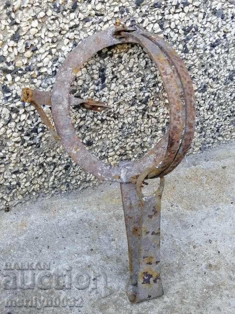 Old hand forged trap, wrought iron primitive with price 47.00 BGN | € 24.03 Old hand forged trap, wrought iron primitive with price 47.00 BGN | € 24.03