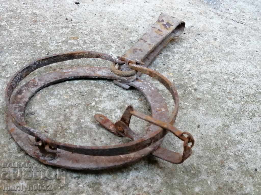 Old hand forged trap, wrought iron primitive - 6 Old hand forged trap, wrought iron primitive - 6