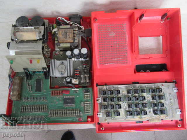 OLD ELECTRONIC CALCULATOR "ELKA - 55" / 70-80s 20 Century / - 5 OLD ELECTRONIC CALCULATOR "ELKA - 55" / 70-80s 20 Century / - 5