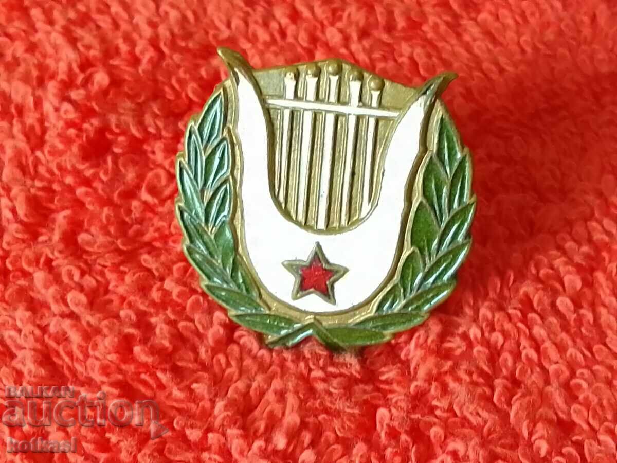 Delivery of Old bronze badge cockade emblem enamel military music