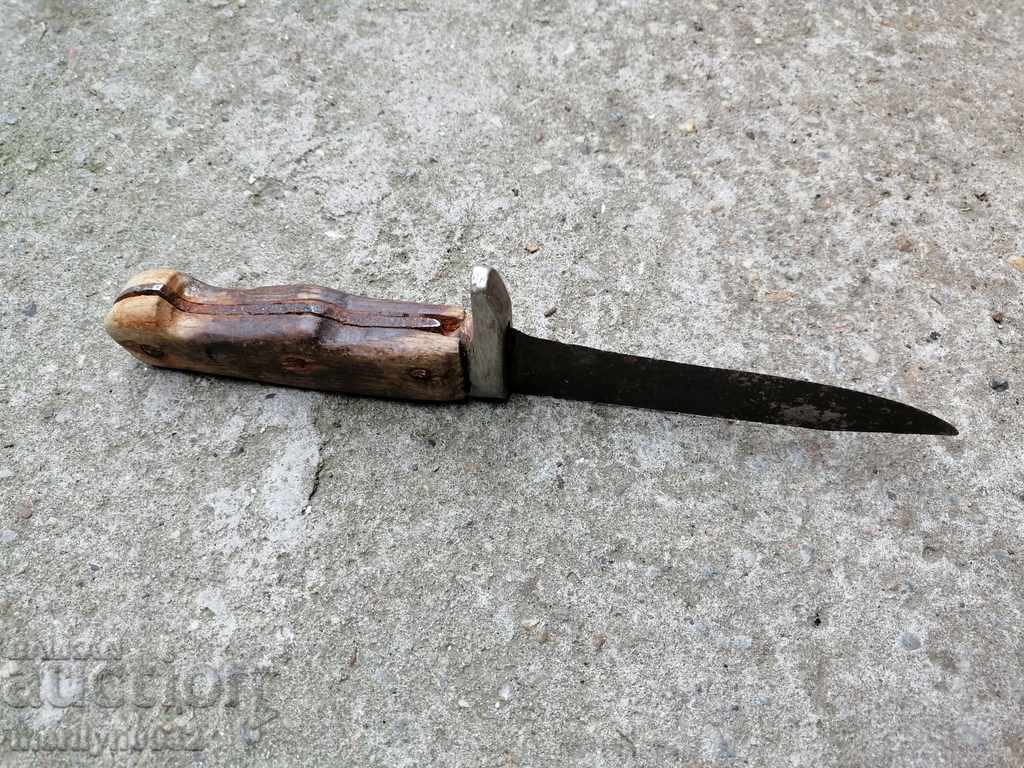 Delivery of Old knife blade Delivery of Old knife blade