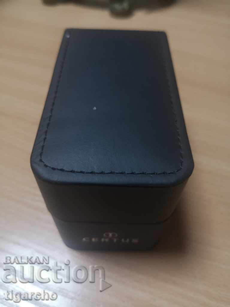 Delivery of CERTUS watch box Delivery of CERTUS watch box