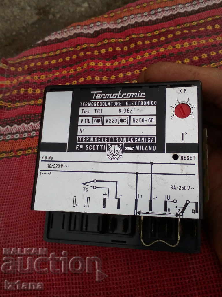 Παλαιός ελεγκτής θερμοκρασίας Termotronic - 5 Παλαιός ελεγκτής θερμοκρασίας Termotronic - 5