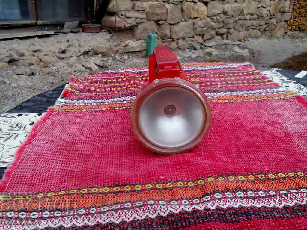 Old lantern, searchlight with price 25.00 BGN | € 12.78 Old lantern, searchlight with price 25.00 BGN | € 12.78