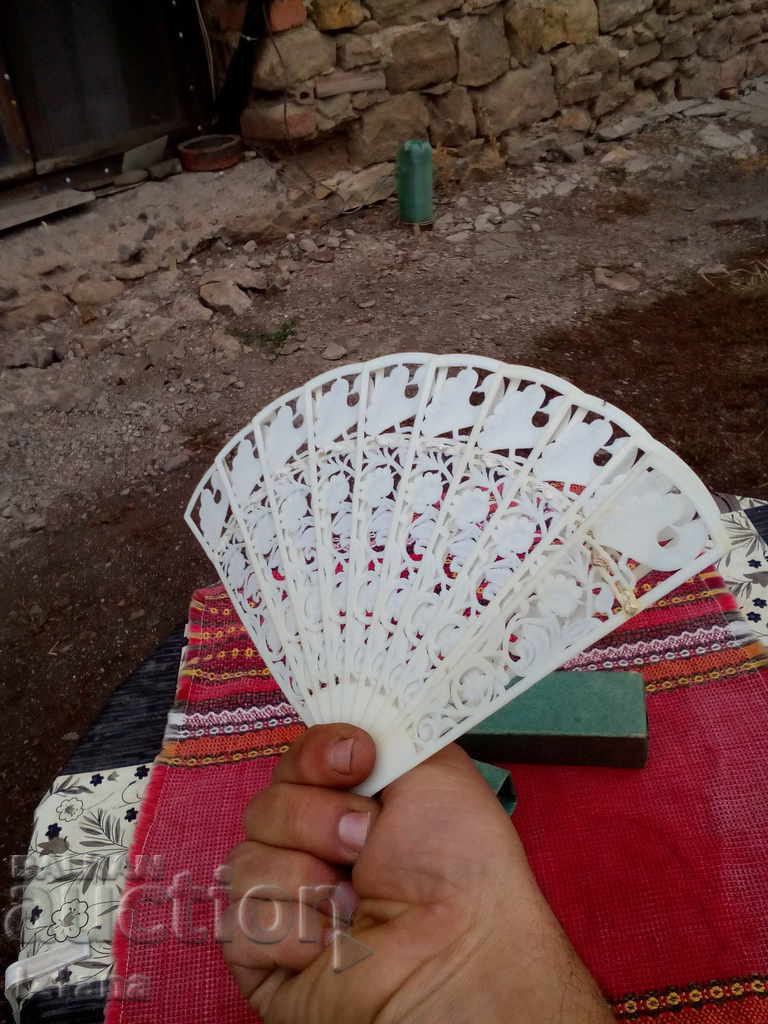 Delivery of Old fan Delivery of Old fan