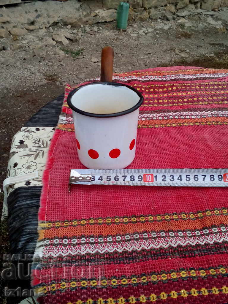 Delivery of Old enamel jesse Delivery of Old enamel jesse