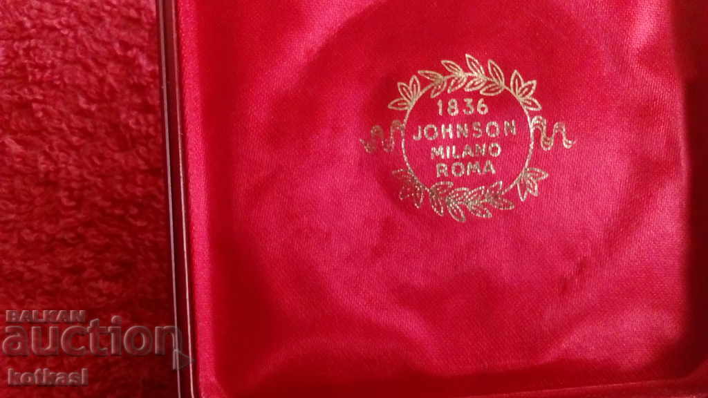 Delivery of Bronze plaque with box Saint Roma Milan Delivery of Bronze plaque with box Saint Roma Milan