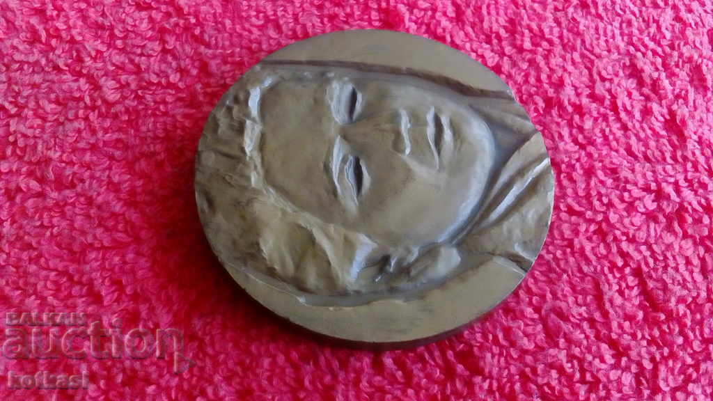 Delivery of Massive bronze plaque MARA TASEVA 1900-1942 Delivery of Massive bronze plaque MARA TASEVA 1900-1942