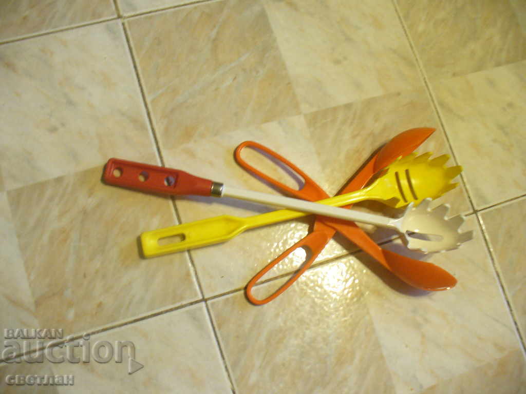 NEW SPAGHETTI AND SALAD SET with price 18.00 BGN | € 9.20 NEW SPAGHETTI AND SALAD SET with price 18.00 BGN | € 9.20