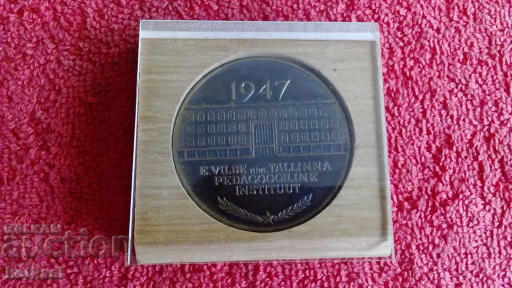 Old metal plaque box Tallinn Estonia - 5 Old metal plaque box Tallinn Estonia - 5