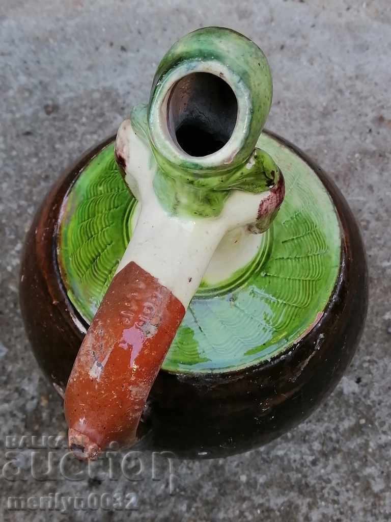 Delivery of Old pitcher girl, pottery, jar, krondir