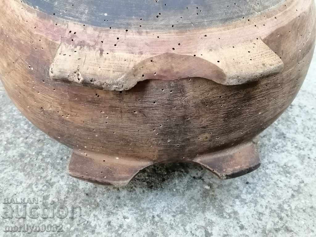 Delivery of Old wooden vase, wooden bucket, wooden beetle Delivery of Old wooden vase, wooden bucket, wooden beetle