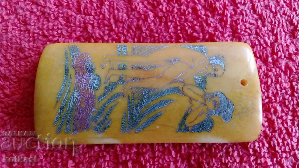 Delivery of Figure Engraving on Bone Sex Erotic Nude Man Woman