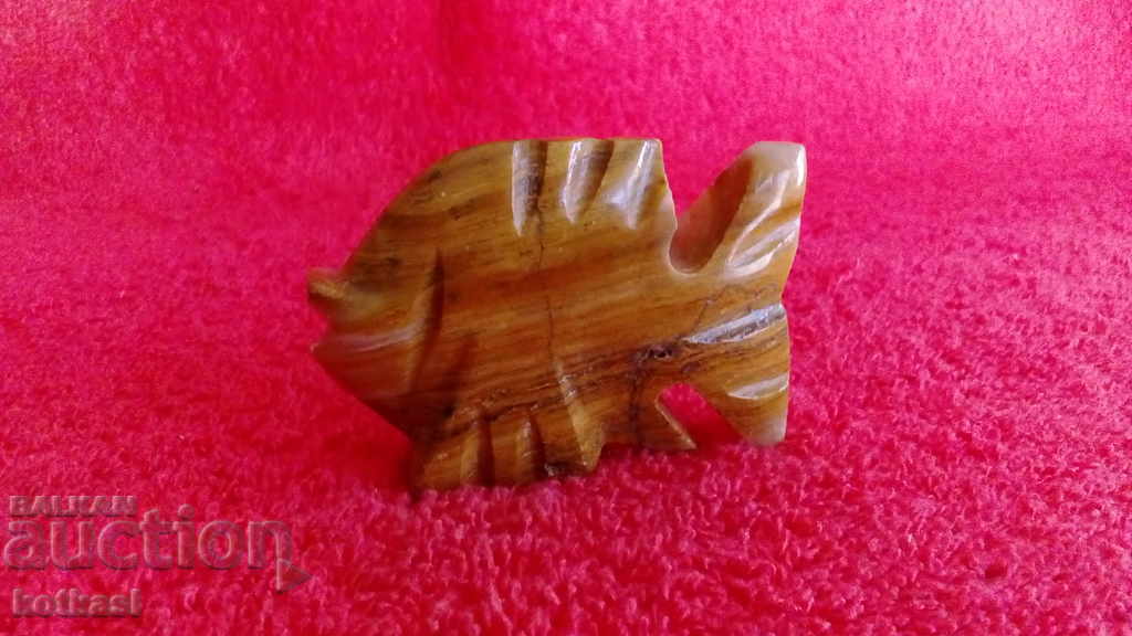 Onyx semi-precious stone Fish figure - 6 Onyx semi-precious stone Fish figure - 6