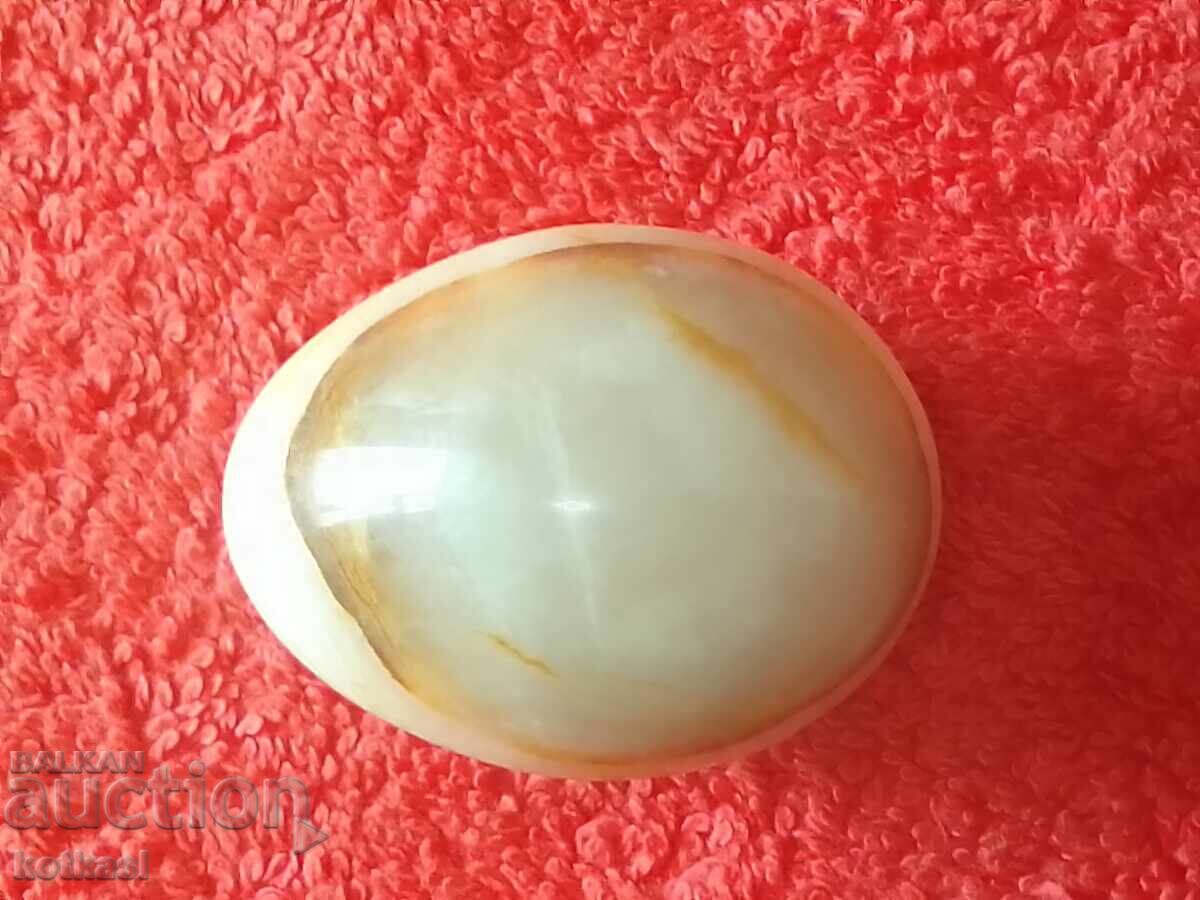 Delivery of Onyx Semi-Precious Stone Egg Delivery of Onyx Semi-Precious Stone Egg
