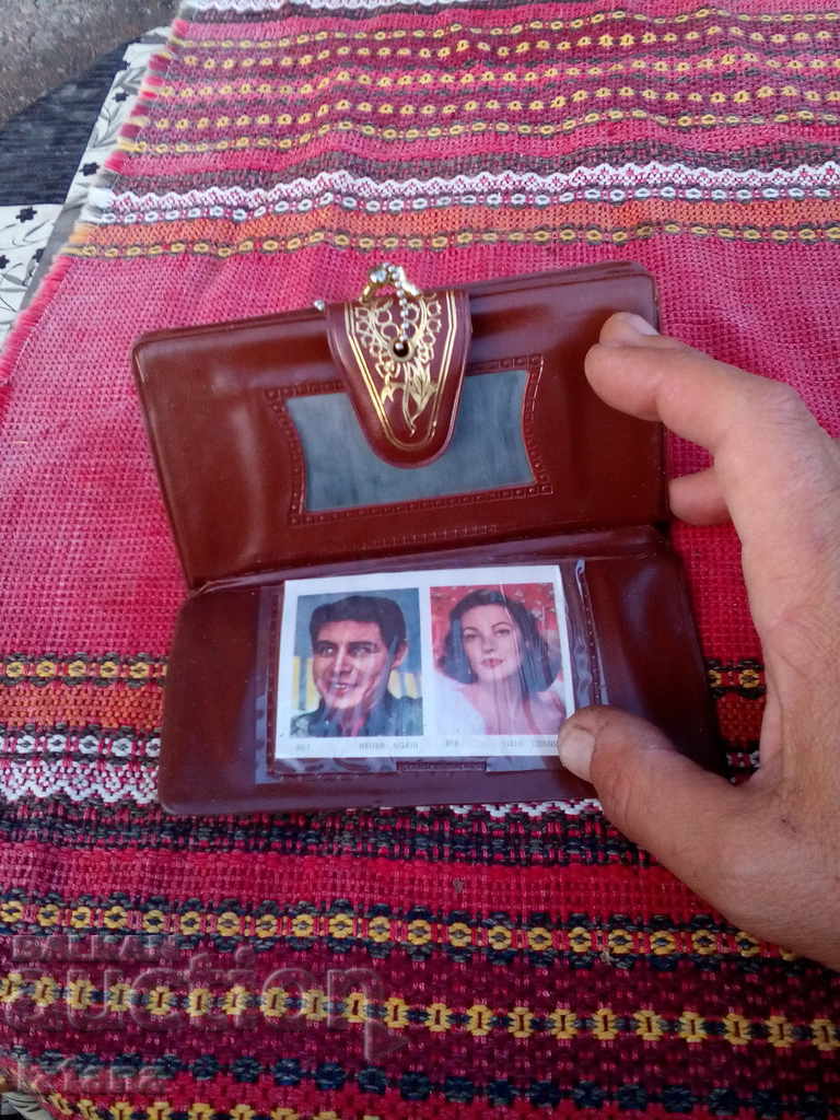 Аукцион Старо дамско портмоне Аукцион Старо дамско портмоне