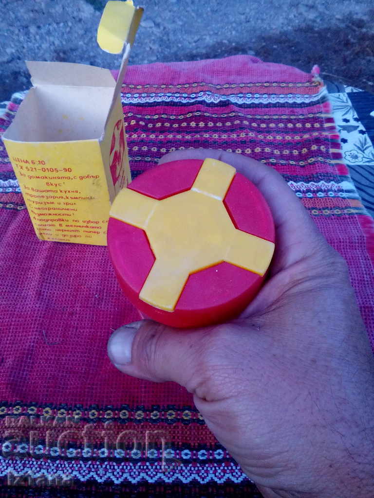 Old spice box, mill, mill - 6 Old spice box, mill, mill - 6