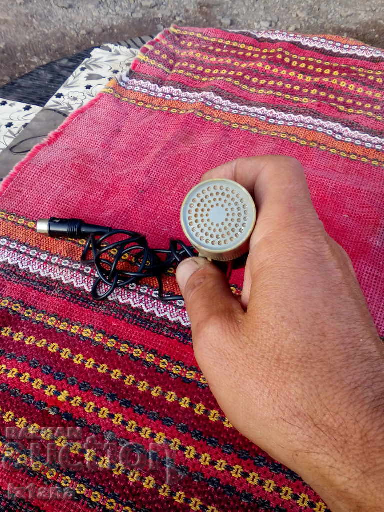 Licitație Vechiul microfon MD 200