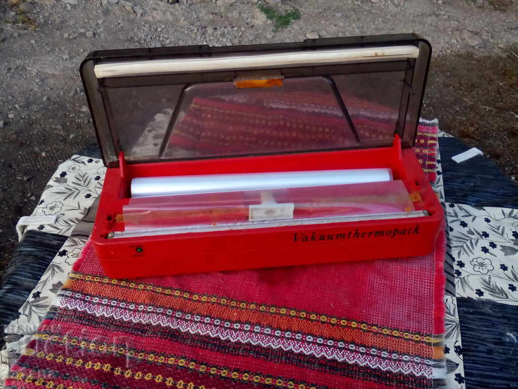 Delivery of Used Vacumthermopack Vacuum Packaging Machine Delivery of Used Vacumthermopack Vacuum Packaging Machine