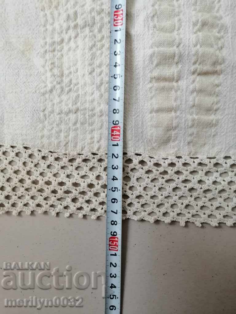 Auction Vintage hand woven bed sheet with lace border Auction Vintage hand woven bed sheet with lace border
