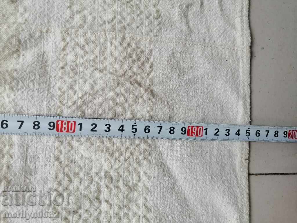 Delivery of Vintage hand woven bed sheet with lace border Delivery of Vintage hand woven bed sheet with lace border