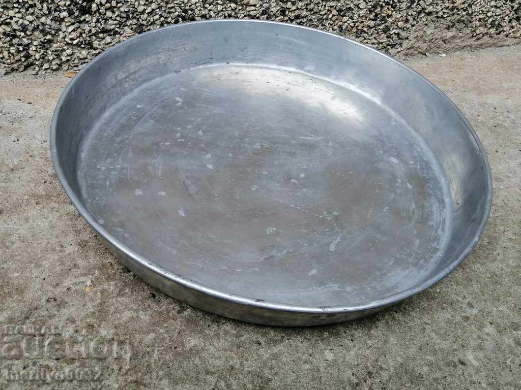 Delivery of Tin, household pot, bakery, blue Delivery of Tin, household pot, bakery, blue