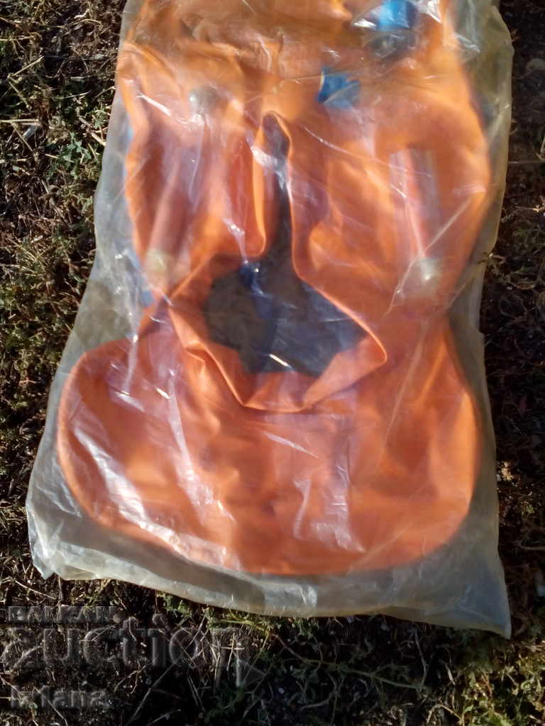 Παλιά σωσίβιο με τιμή 140.00 BGN | € 71.58 Παλιά σωσίβιο με τιμή 140.00 BGN | € 71.58