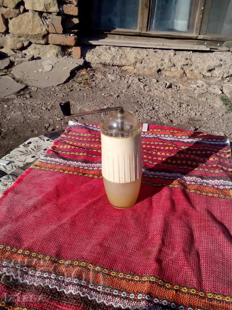 Auction An old coffee grinder, a mill, a coffee grinder Auction An old coffee grinder, a mill, a coffee grinder