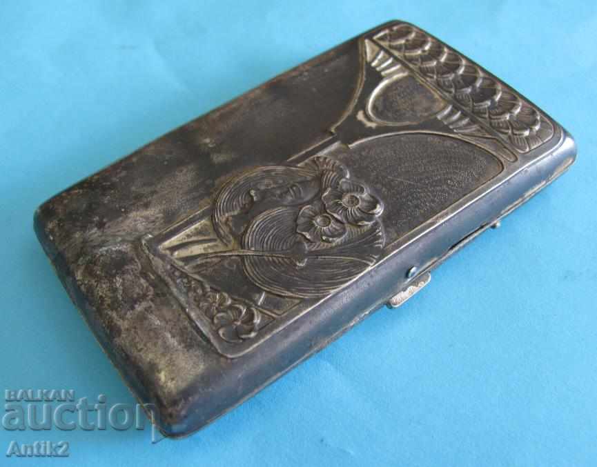 Δημοπρασία 1900s Art Nouveau A.MUCHA Silver Plated Tabaker είναι πολύ σπάνιο Δημοπρασία 1900s Art Nouveau A.MUCHA Silver Plated Tabaker είναι πολύ σπάνιο