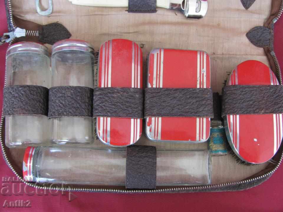 40s Toilet Kit Germany with price 210.00 BGN | € 107.37