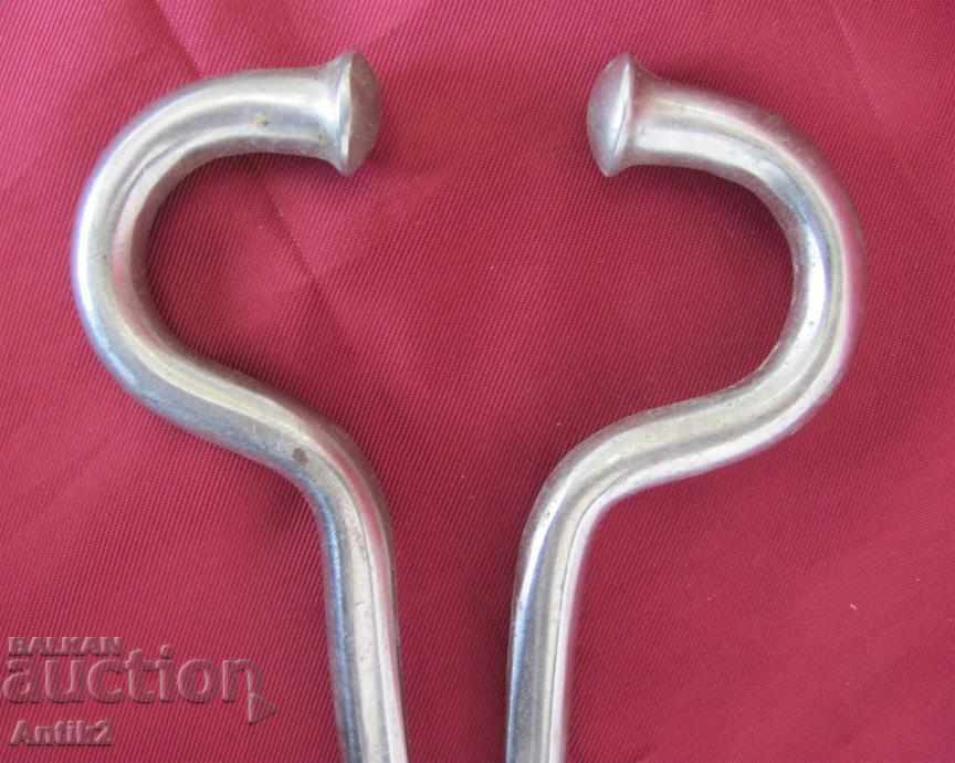 Delivery of 30's Antique Bull Runner Tool Delivery of 30's Antique Bull Runner Tool