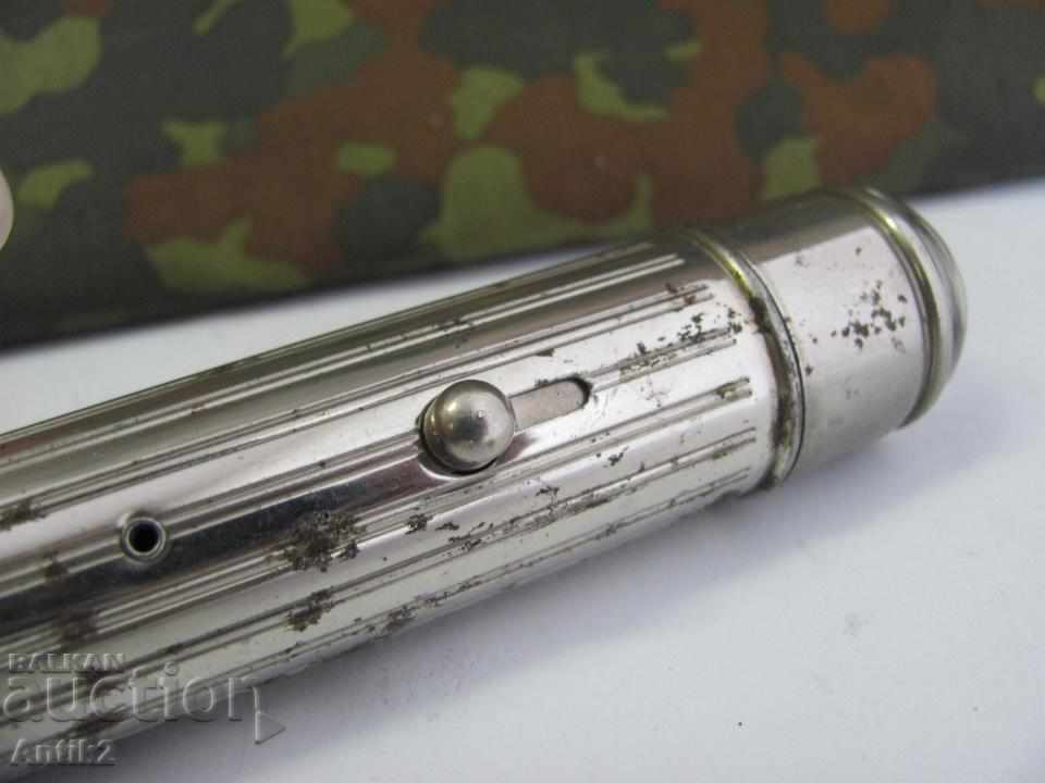 Delivery of WWII Soldier Flashlight DAIMON Delivery of WWII Soldier Flashlight DAIMON