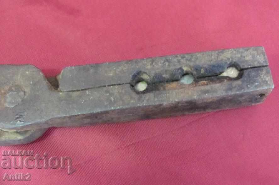 1600s Musket Lead Bullet Matrix very rare - 6 1600s Musket Lead Bullet Matrix very rare - 6