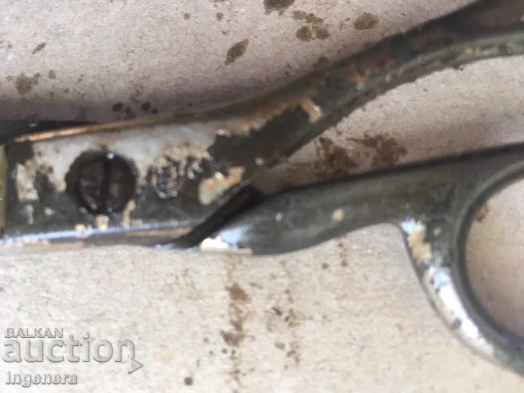 Auction OLD MARKING SCISSORS Auction OLD MARKING SCISSORS