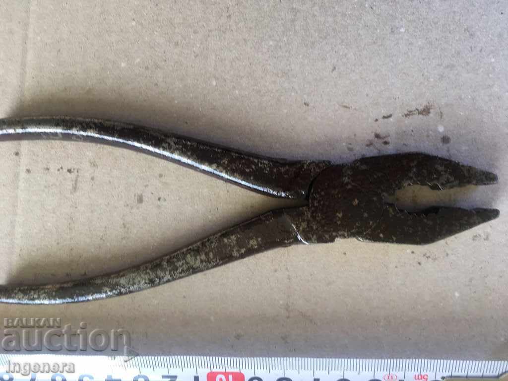 Clesti UNIVERSAL VECHI MODEL BULGARIA cu preț 7.00 BGN | € 3.58