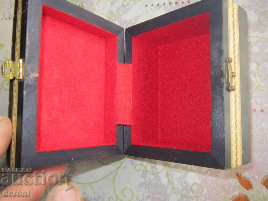 Уникална дървена кутия за бижута интаразия седеф - 5 Уникална дървена кутия за бижута интаразия седеф - 5