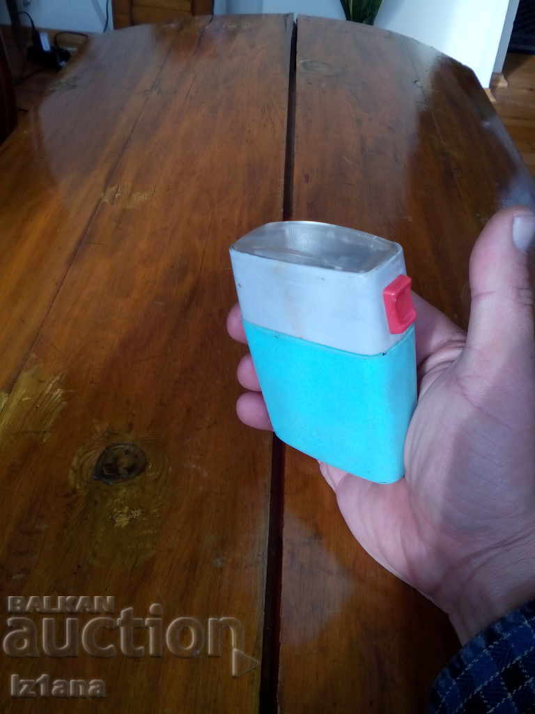 Delivery of Old lantern, flashlight Delivery of Old lantern, flashlight