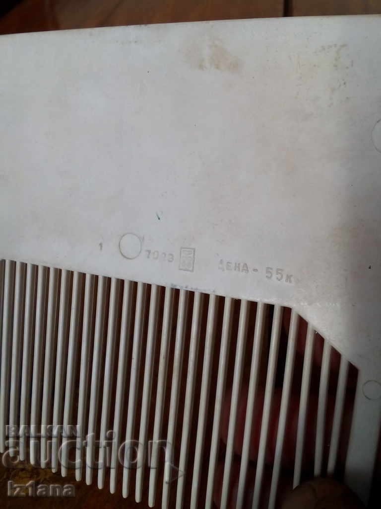 Old comb, comb - 5 Old comb, comb - 5