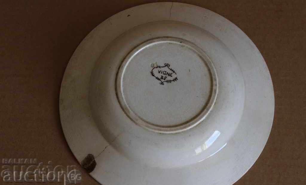 . 19th Century Porcelain Plate Marked - 5 . 19th Century Porcelain Plate Marked - 5