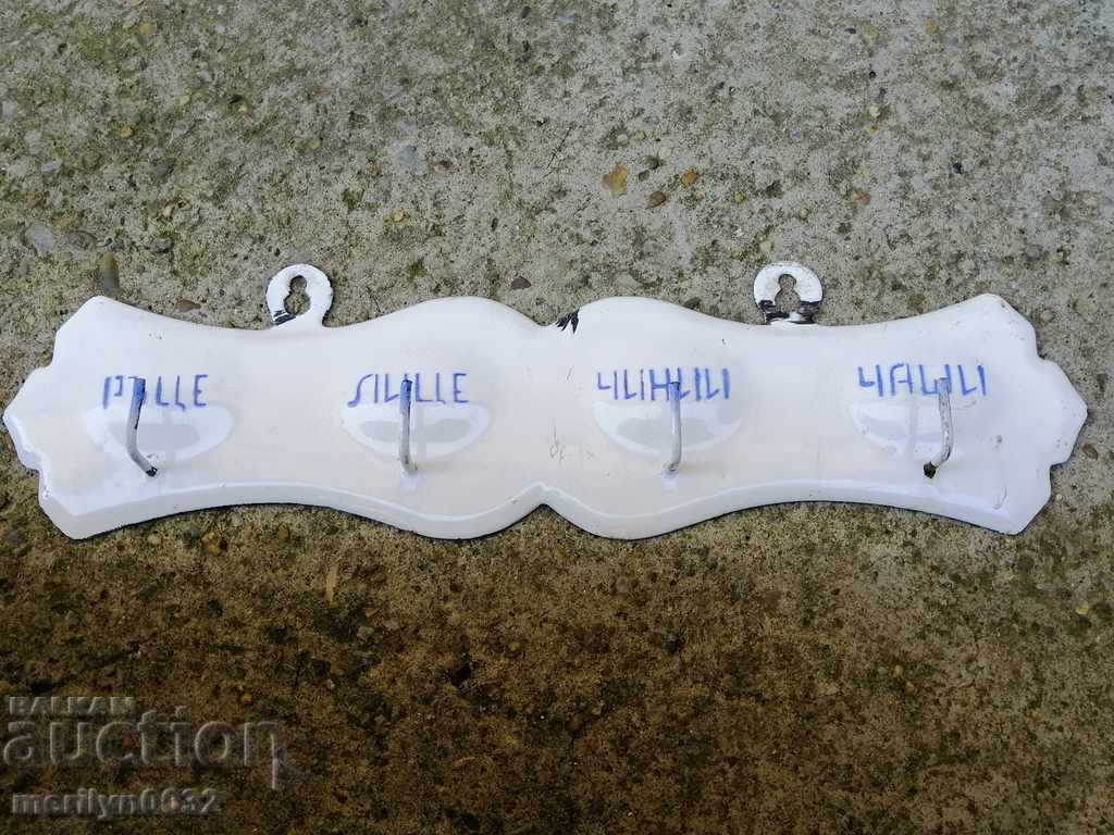 Old enameled enamel hanger - 6 Old enameled enamel hanger - 6