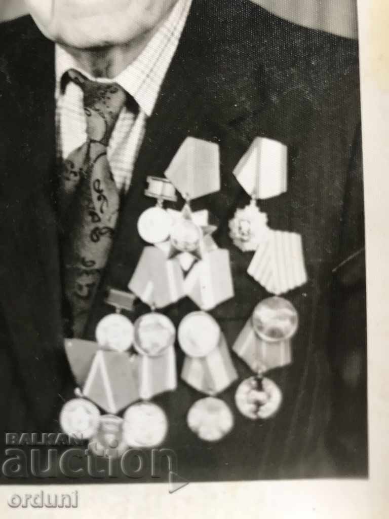 924 Bulgaria is a veteran guerrilla with orders and medals from the 70's with price 7.00 BGN | € 3.58 924 Bulgaria is a veteran guerrilla with orders and medals from the 70's with price 7.00 BGN | € 3.58