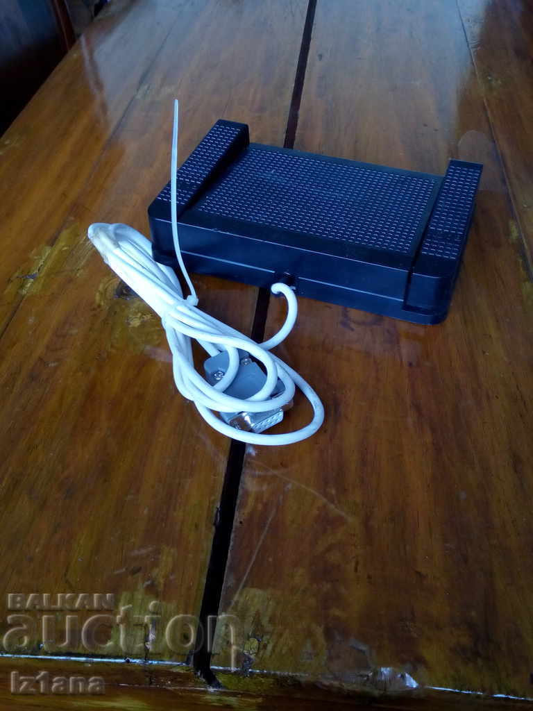 Pedală de mașină de cusut, pedală de control Sanyo cu preț 35.00 BGN | € 17.90 Pedală de mașină de cusut, pedală de control Sanyo cu preț 35.00 BGN | € 17.90