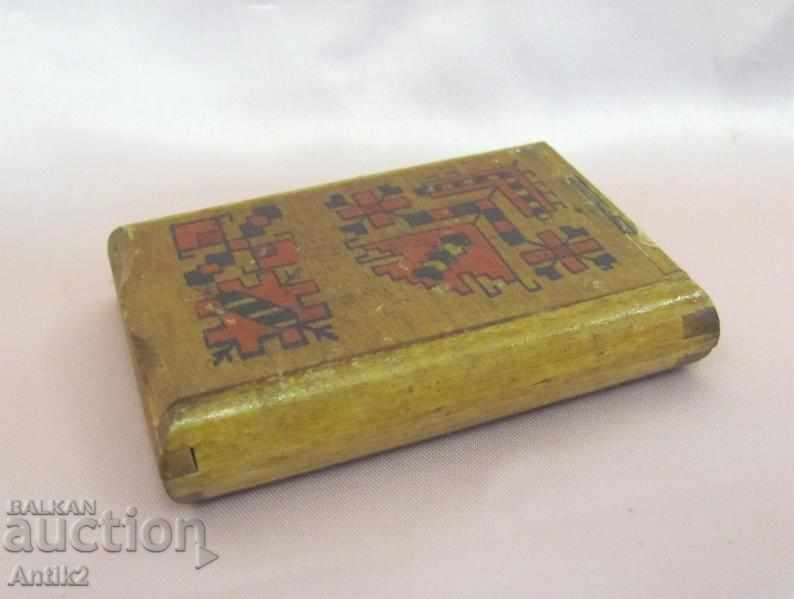 Delivery of 19th Century Wooden Cigarette Box