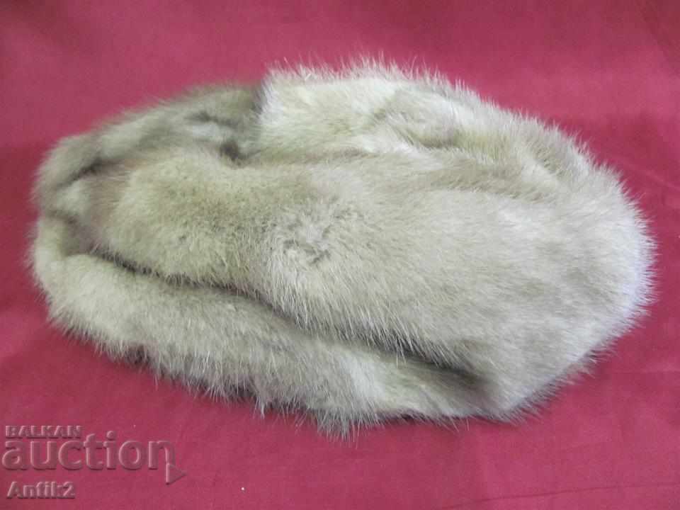 Delivery of 50's Old Ladies Mink Hat PETERS HARBURG Delivery of 50's Old Ladies Mink Hat PETERS HARBURG