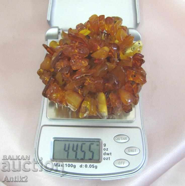 Old Natural Raw Amber Ladies Necklace with price 380.00 BGN | € 194.29 Old Natural Raw Amber Ladies Necklace with price 380.00 BGN | € 194.29