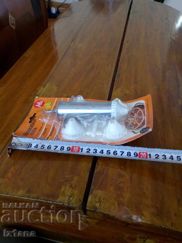 Old cake syringe - 6 Old cake syringe - 6