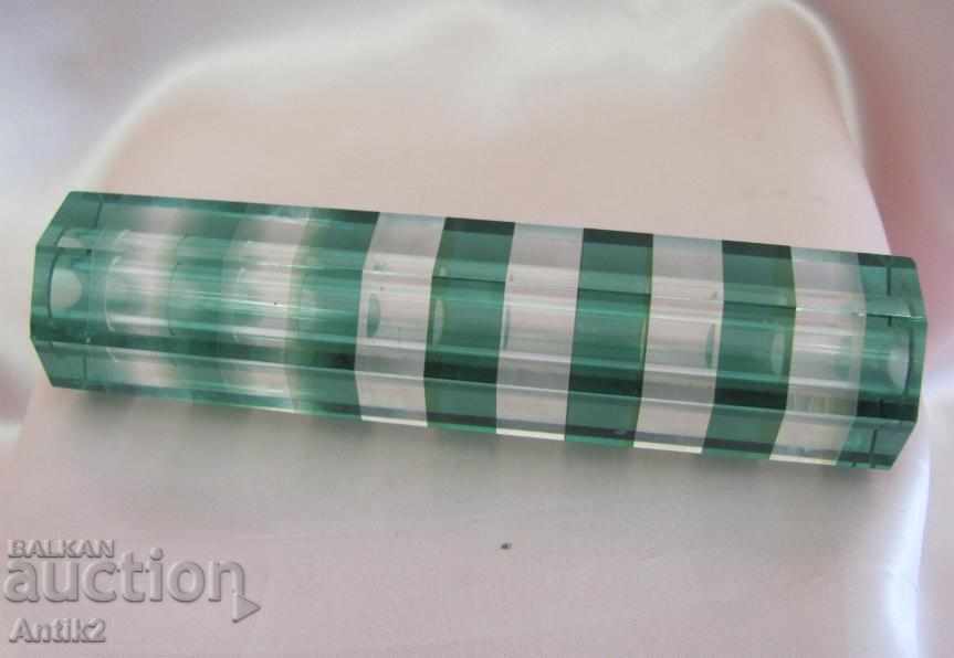 Delivery of 30s Art Deco Crystal Hand Polished Paper Weight Delivery of 30s Art Deco Crystal Hand Polished Paper Weight