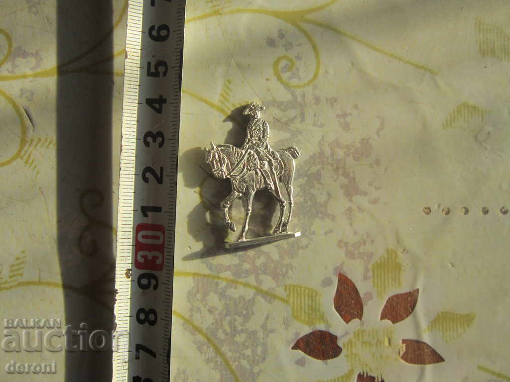 Figurine figure cavalry soldier horse with price 5.00 BGN | € 2.56 Figurine figure cavalry soldier horse with price 5.00 BGN | € 2.56
